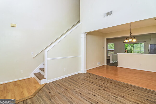 Building Photo - 1080 Dunedin Trail