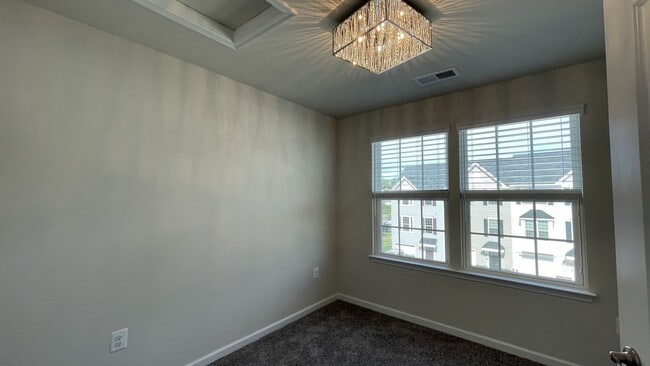 Building Photo - 3-Level Townhouse in Stafford