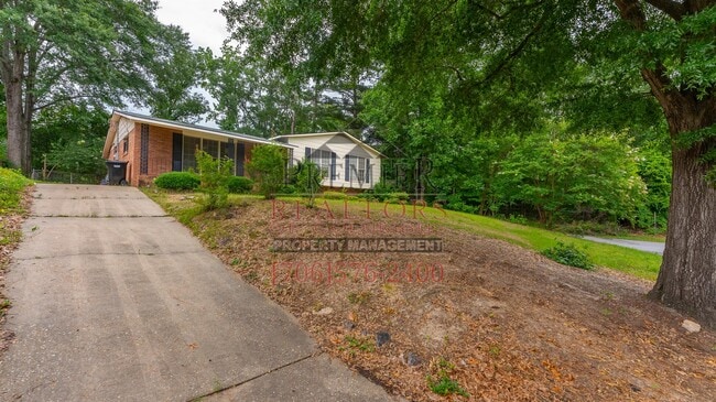 Building Photo - 3853 Rockdale Dr