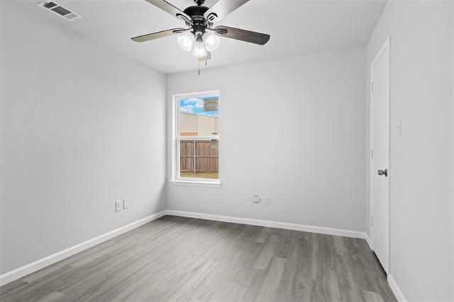 Building Photo - 619 White Swan Dr