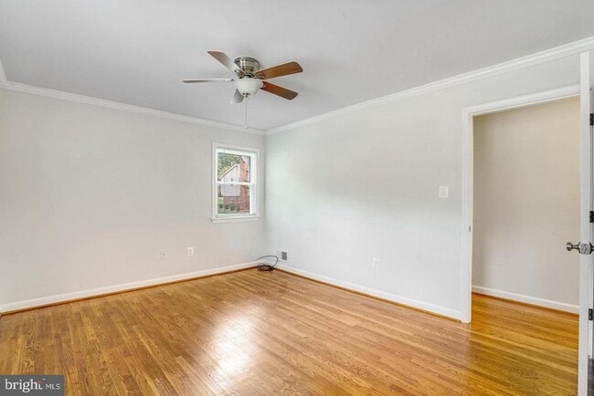 Building Photo - 9821 Hampton Ln