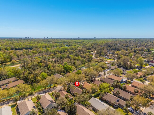 Building Photo - Renovated Brick Home in Gated Community