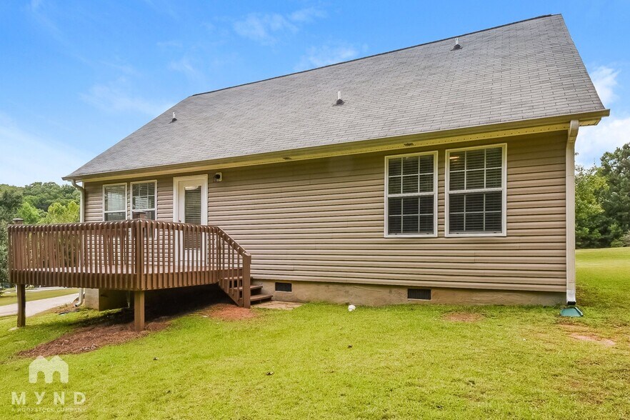 Building Photo - 7953 Lake Wind Ct