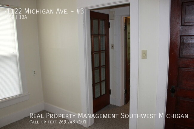 Building Photo - 1122 Michigan Ave