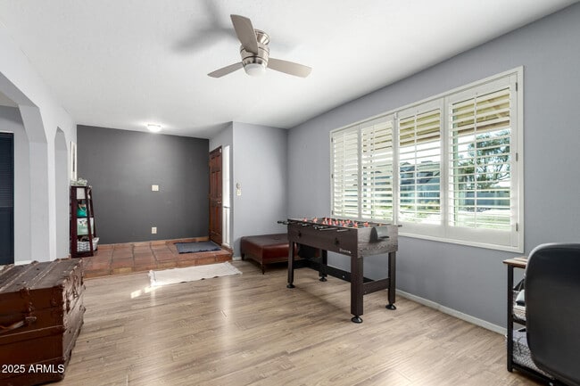 Building Photo - 2739 S Emerson Cir