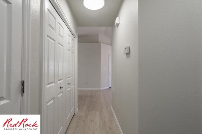 Building Photo - 3 Bedroom Home in Hurricane with Community Pool