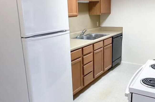 Building Photo - 1 Countryside Dr