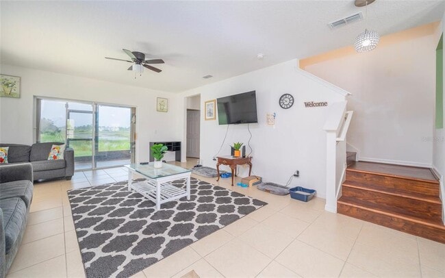 Building Photo - 212 Primrose Dr
