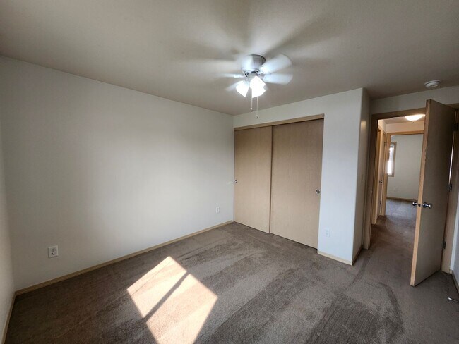 Building Photo - 5822 Austin Ct