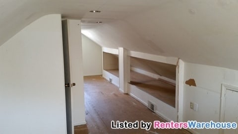 Building Photo - 9204 51st Ave