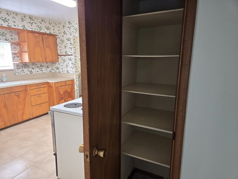 Hall Storage Shelves - 4005 N 24th St