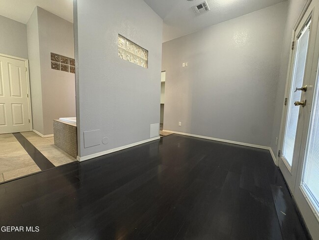 Building Photo - 3129 Tierra Agave Dr