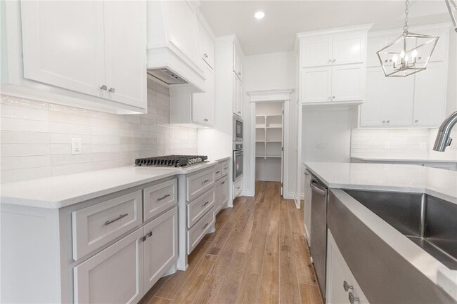 Building Photo - 12425 SW 30th St