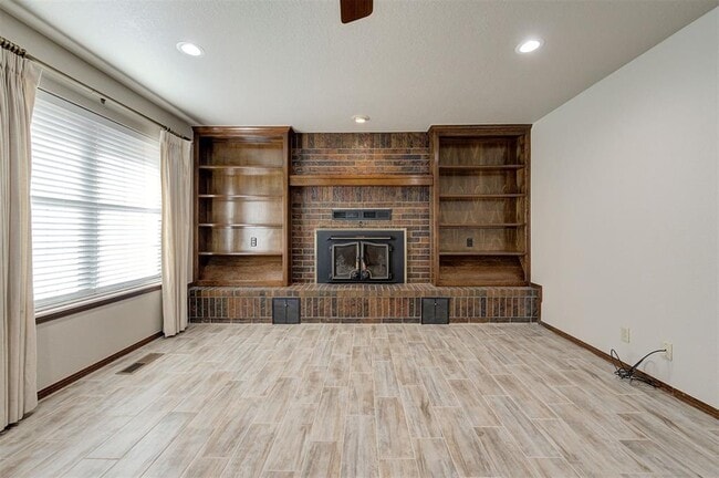 Building Photo - 7201 NW 150th St