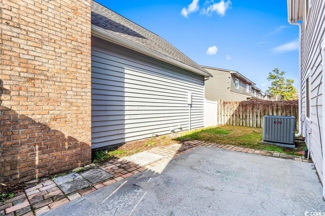 Building Photo - 6517 Valene Ct