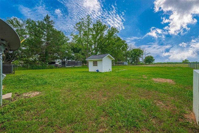 Building Photo - 16316 TX-36