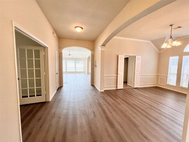 Building Photo - 128 Emerald Loch Ln