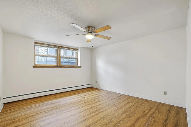 Building Photo - 508 Ridgewood Ave