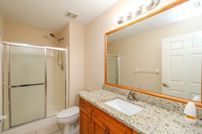 Building Photo - ***2BED/2BATH***PRESERVE VIEW***UPDATED KI...