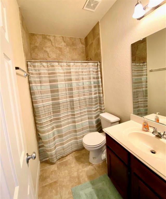Building Photo - 5531 Drumlin Field Way