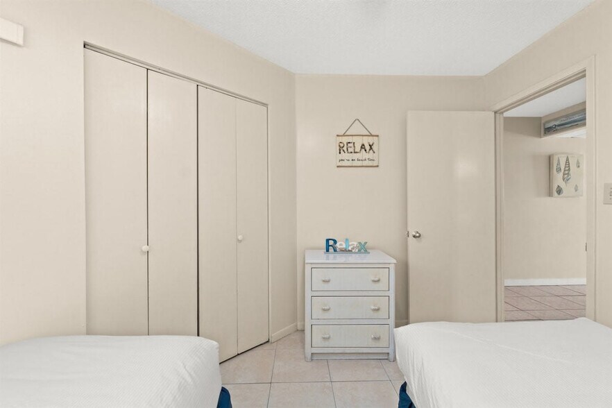 Building Photo - 17155 FL-30