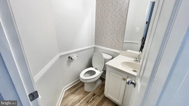 Building Photo - 3030 Chinkapin Oak Ln