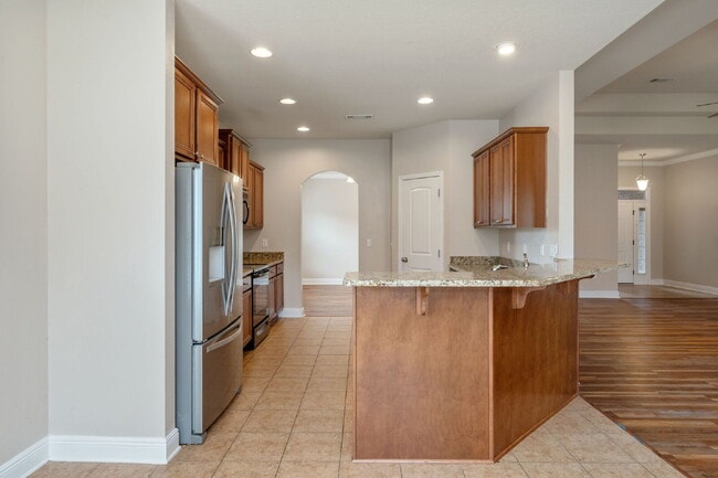 Building Photo - Crestview: 4 Bedrooms in Liberty Oaks