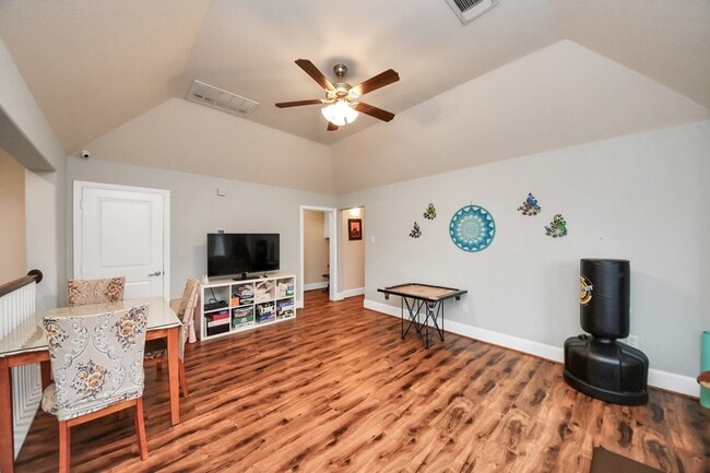 Building Photo - 17103 Mulben Ct