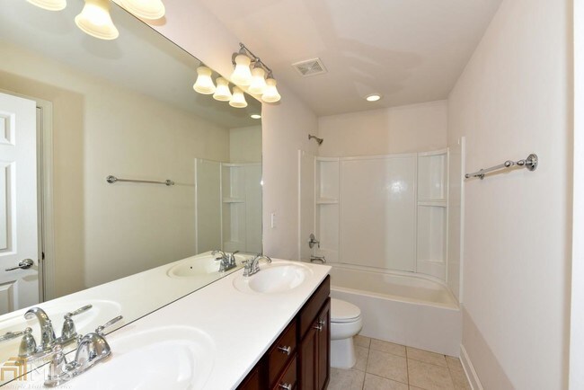 Building Photo - 4425 Colchester Creek Dr