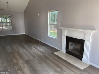 Building Photo - 631 Sycamore Dr