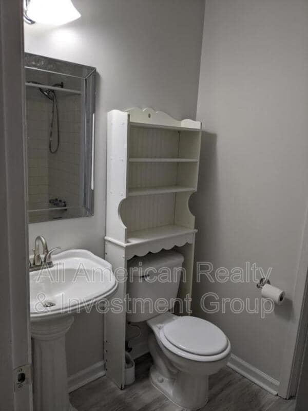 Building Photo - 825 Boulevard De L'Orleans