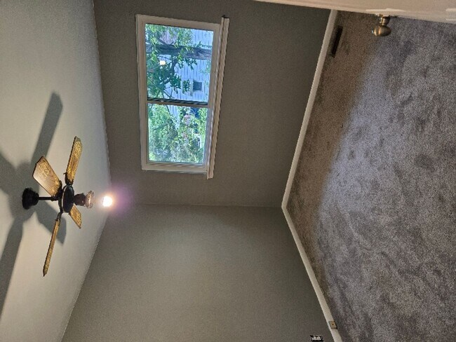 Building Photo - 29800 Oakwood St