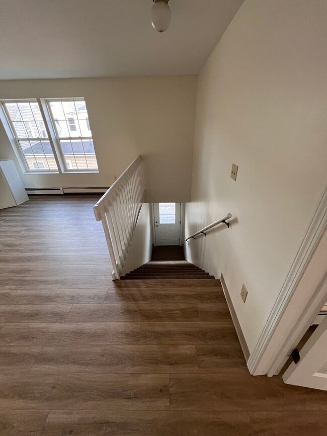 Building Photo - 34 Lafayette St