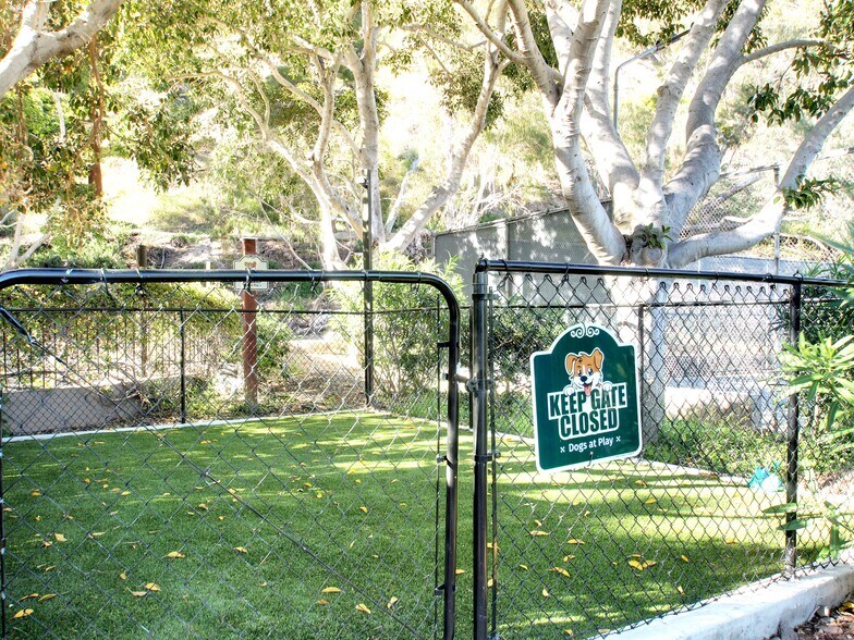 Building Photo - 6314 Friars Rd