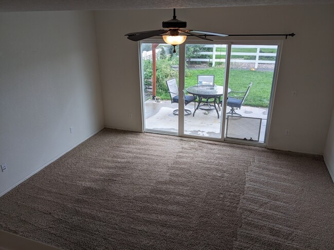 Building Photo - 2427 Sunbury Ln