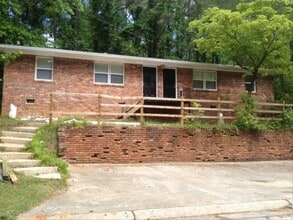 Building Photo - Bungalow Feel 2x1 Bedroom Duplex