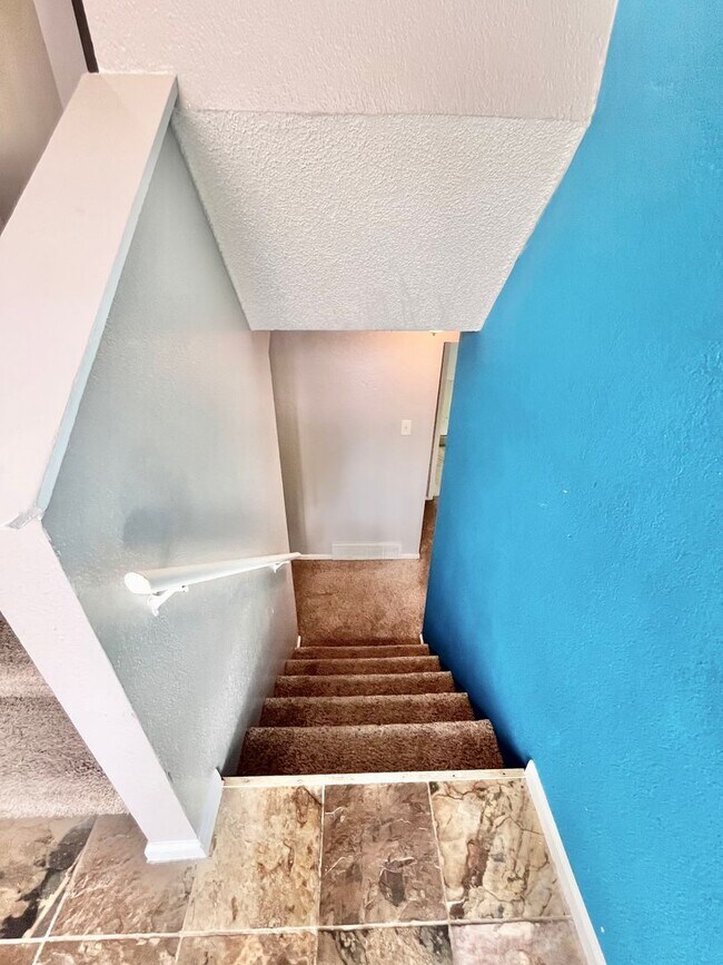 Building Photo - *** MOVE IN SPECIAL 2 WEEKS FREE*** Beautiful 4 bed/ 2 bath Home