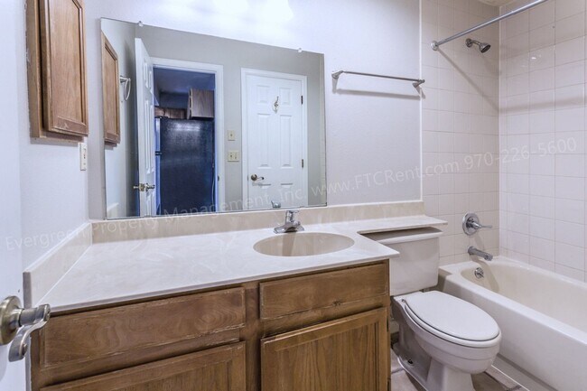 Building Photo - 3565 Windmill Dr
