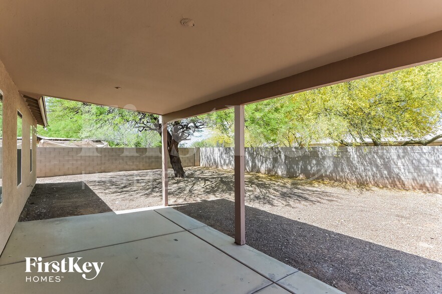 Building Photo - 4099 S Apache Well Dr