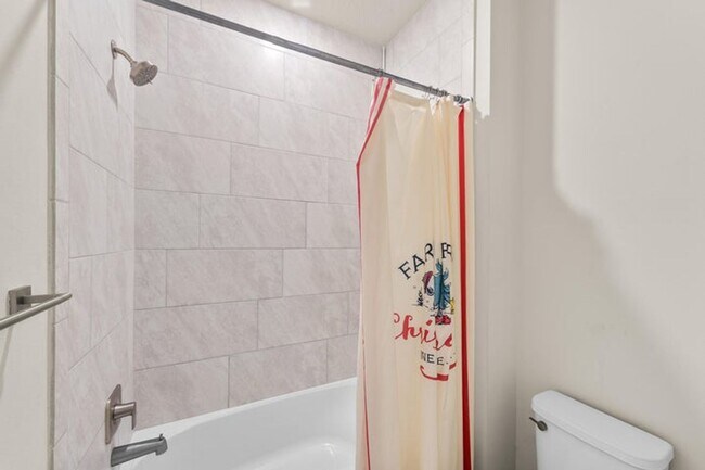 Building Photo - 4762 Roldan Ct