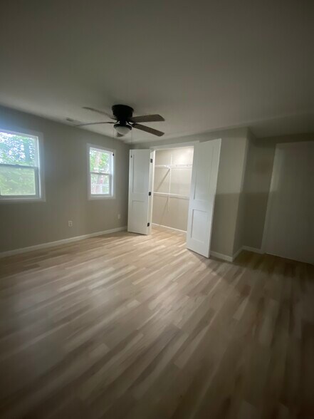 Building Photo - 403 Palomino Ct