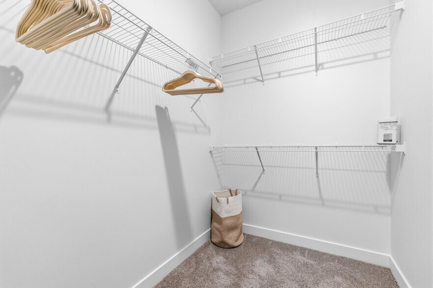 Building Photo - 1420 Prospect St