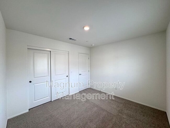 Building Photo - 31343 Autumn Blaze Dr