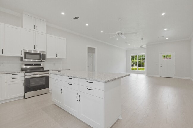 Building Photo - 3418 Shadowcrest Ln