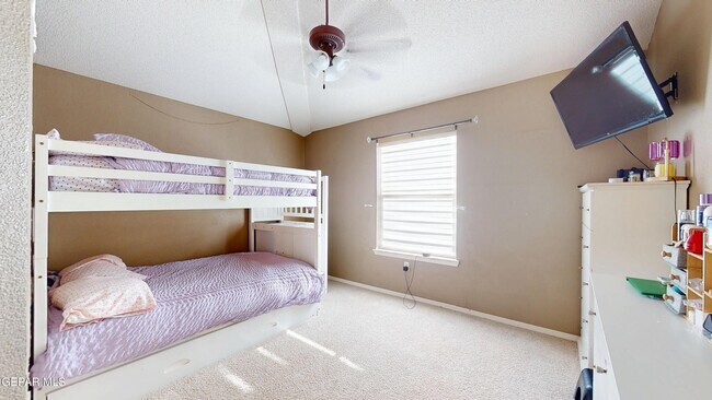 Building Photo - 10803 Elise St