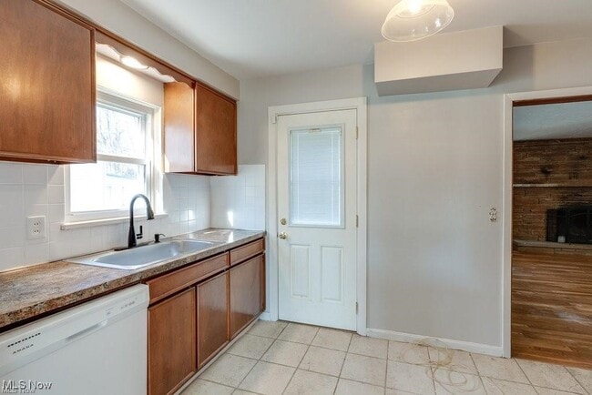 Building Photo - 4294 W 191st St