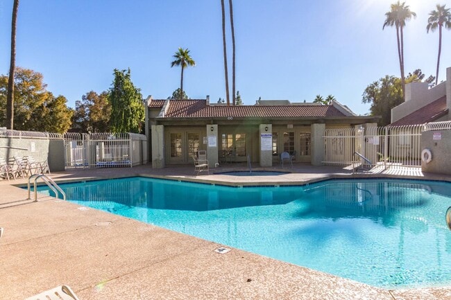 Building Photo - 222 W Brown Rd