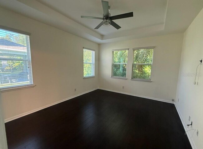 Building Photo - 6223 35th Ct E