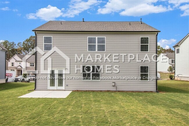 Building Photo - 152 Landsdowne Way SE
