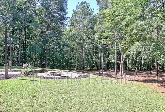 Building Photo - 69 Meadows Creek Ln